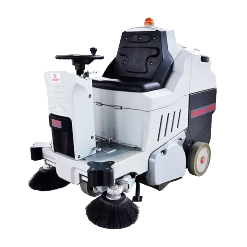 Аккумуляторная подметальная машина с местом оператора Bennett Tornado 700bd (с гелевыми АКБ 226 а/ч) Аккумуляторная подметальная машина с местом оператора Bennett Tornado 700bd (с гелевыми АКБ 226 а/ч)