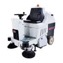 Аккумуляторная подметальная машина с местом оператора Bennett Tornado 700bd (с литиевым АКБ 300 а/ч) Аккумуляторная подметальная машина с местом оператора Bennett Tornado 700bd (с литиевым АКБ 300 а/ч)