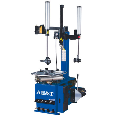 Шиномонтажный станок AE&T M-209BP1P2 (220В) полуавтомат с правой и левой руками Шиномонтажный станок AE&T M-209BP1P2 (220В) полуавтомат с правой и левой руками