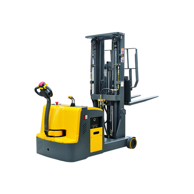 Штабелер-ричтрак самоходный без платформы TOR 1,5 т 5,6 м CPD15W