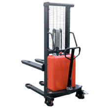 Штабелер с электроподъемом NOBLELIFT SPN-1535C Штабелер с электроподъемом NOBLELIFT SPN-1535C