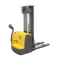 Штабелер электрический самоходный 1,5 т 5 м XILIN CDDR15-III (сопровождаемый) Штабелер электрический самоходный 1,5 т 5 м XILIN CDDR15-III (сопровождаемый)