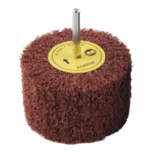 Абразивный шлифовальный валик на нетканевой основе с шпинделем 80x50x6 мм грубое зерно Абразивный шлифовальный валик на нетканевой основе с шпинделем 80x50x6 мм грубое зерно