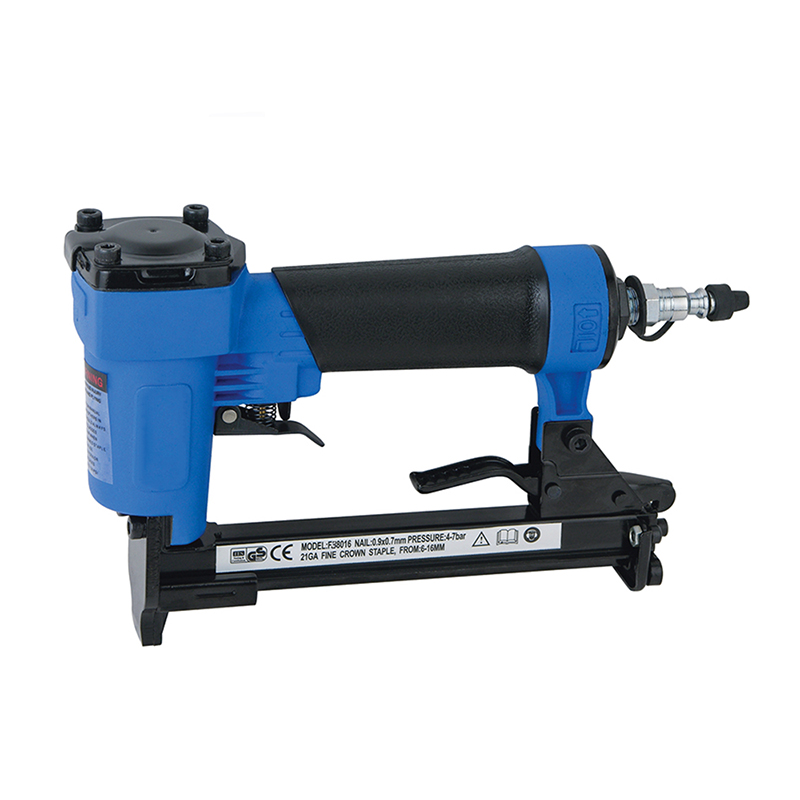 Скобозабивной пневмопистолет FROSP 380/16 Lite Скобозабивной пневмопистолет FROSP 380/16 Lite